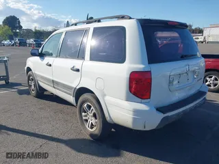 2005 Honda Pilot LX with VIN 2HKYF18165H556716, listed as a IAAI auction lot 41705657 with 177,100 mi miles. Bid and sale history available at carsss.com. Image 3.
