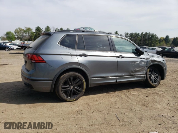2022 Volkswagen Tiguan SE R-Line Black with VIN 3VV8B7AX2NM051233, listed as a Copart auction lot 54546455 with 61,848 mi miles and Salvage title. Bid and sale history available at DreamBid. Image 3.