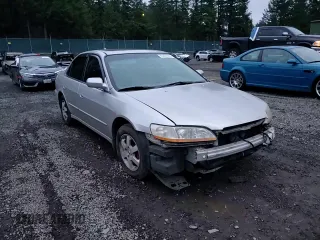 1998 Honda Accord EX with VIN 1HGCG5553WA120695, listed as a Copart auction lot 88338535 with 202,771 mi miles and Salvage title. Bid and sale history available at DreamBid. Image 10.