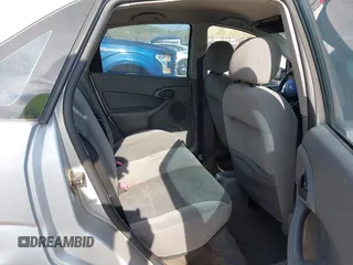 2003 Ford Focus LX with VIN 1FAFP33P83W239710, listed as a IAAI auction lot 42035643 with 178,016 mi miles and . Bid and sale history available at carsss.com. Image 8.