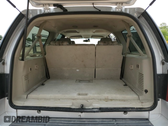 2011 Ford Expedition Max Limited with VIN 1FMJK2A52BEF43470, listed as a Copart auction lot 58922495 with 227,929 mi miles and Salvage title. Bid and sale history available at DreamBid. Image 6.