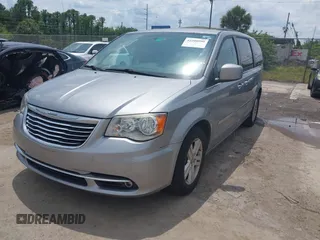 2016 Chrysler Town & Country Touring with VIN 2C4RC1BG4GR193462, listed as a IAAI auction lot 42200990 with 140,430 mi miles. Bid and sale history available at carsss.com. Image 17.