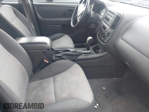 2007 Ford Escape XLS with VIN 1FMYU02Z67KA31055, listed as a IAAI auction lot 42555724 with 248,632 mi miles and . Bid and sale history available at DreamBid. Image 5.