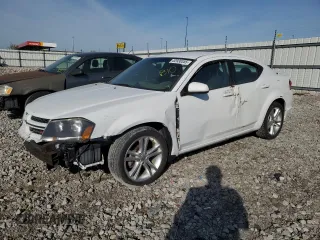 2014 Dodge Avenger SXT z VIN 1C3CDZCG8EN176338, wystawiony jako Copart lot #52930355 z przebiegiem 76 836 mil mil oraz Czysty tytuł • Clean title. Historia ofert i sprzedaży dostępna na DreamBid. Obrazek 1.