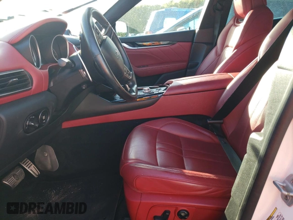 2019 Maserati Levante GranSport with VIN ZN661XUS9KX328117, listed as a Copart auction lot 73722224 with 0 mi miles and Salvage Title. Bid and sale history available at carsss.com. Image 7.
