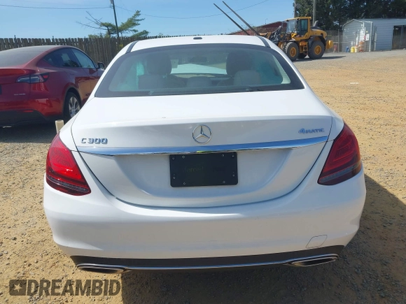 2019 Mercedes-Benz C 300 with VIN 55SWF8EB2KU316763, listed as a IAAI auction lot 42072583 with 61,664 mi miles and . Bid and sale history available at carsss.com. Image 17.