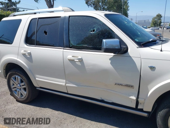 2007 Ford Explorer Limited с VIN 1FMEU75897UA35586, выставлен на аукционе IAAI как лот 42660077 с пробегом 135 507 миль миль и . История ставок и продаж доступна на DreamBid. Изображение 6.