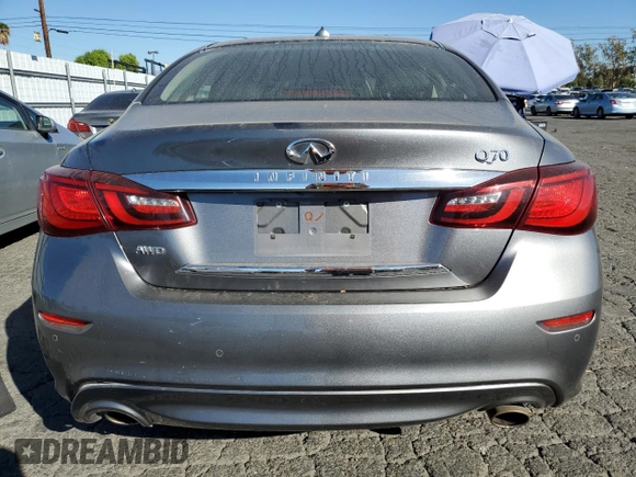 2018 Infiniti Q70 Luxe with VIN JN1BY1AR3JM220301, listed as a Copart auction lot 79569884 with 84,339 mi miles and Salvage title. Bid and sale history available at DreamBid. Image 6.