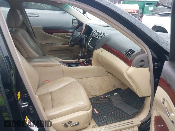 2007 Lexus LS 460 with VIN JTHBL46F675019182, listed as a IAAI auction lot 41024763 with 244,278 mi miles. Bid and sale history available at carsss.com. Image 5.