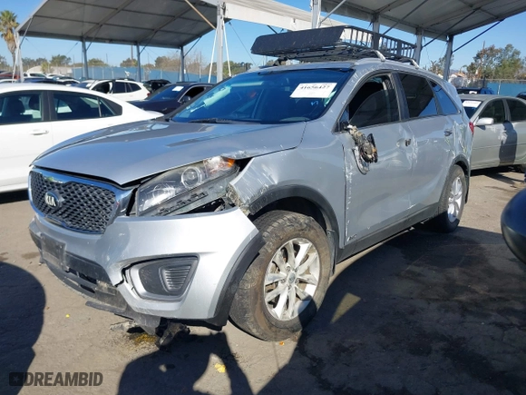 2017 Kia Sorento LX with VIN 5XYPGDA36HG235972, listed as a IAAI auction lot 41656427 with 129,623 mi miles. Bid and sale history available at carsss.com. Image 17.