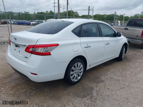 2014 Nissan Sentra SR with VIN 3N1AB7AP1EY257221, listed as a IAAI auction lot 41868576 with 118,275 mi miles. Bid and sale history available at carsss.com. Image 4.