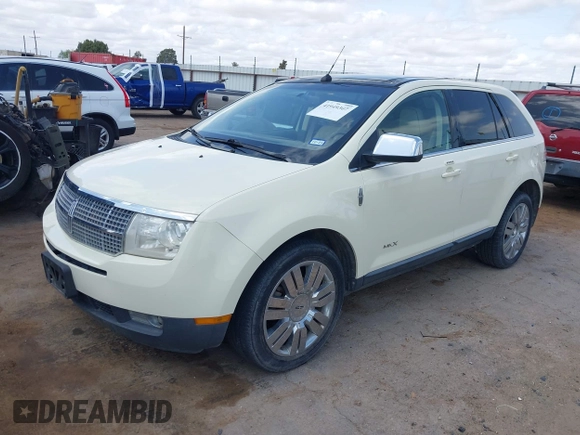 2008 Lincoln MKX with VIN 2LMDU88C88BJ15930, listed as a IAAI auction lot 41949307 with 146,255 mi miles. Bid and sale history available at carsss.com. Image 2.