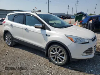 2014 Ford Escape SE z VIN 1FMCU9G92EUC58400, wystawiony jako Copart lot #60491005 z przebiegiem 72 462 mil mil oraz Szkoda całkowita • Salvage title. Historia ofert i sprzedaży dostępna na DreamBid. Obrazek 4.