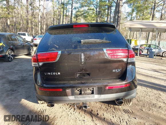 2013 Lincoln MKX with VIN 2LMDJ6JK8DBL60753, listed as a IAAI auction lot 41760954 with 121,714 mi miles. Bid and sale history available at carsss.com. Image 16.