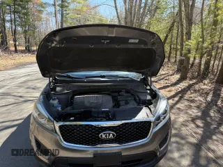 2016 Kia Sorento LX with VIN 5XYPGDA50GG134006, listed as a Copart auction lot 53333085 with 140,200 mi miles and Clean Title. Bid and sale history available at carsss.com. Image 7.