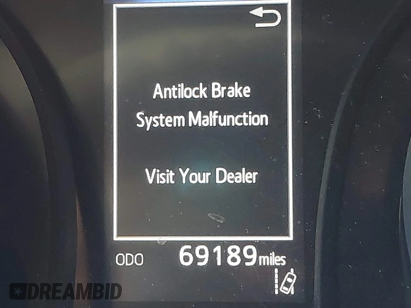 2020 Toyota Camry LE with VIN 4T1C11AK7LU401666, listed as a IAAI auction lot 41865235 with 69,189 mi miles. Bid and sale history available at carsss.com. Image 15.