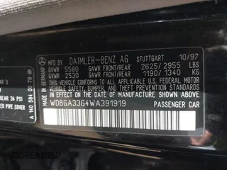 1998 Mercedes-Benz S-Class with VIN WDBGA33G4WA391919, listed as a IAAI auction lot 40139391 with 99,744 mi miles. Bid and sale history available at carsss.com. Image 9.