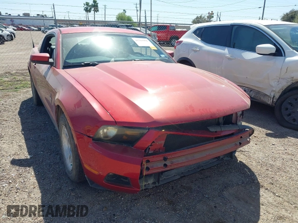 2011 Ford Mustang V6 with VIN 1ZVBP8AM6B5128816, listed as a IAAI auction lot 41763956 with 114,701 mi miles and . Bid and sale history available at carsss.com. Image 1.