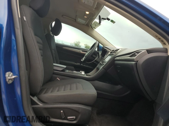 2017 Ford Fusion SE with VIN 3FA6P0H78HR414880, listed as a Copart auction lot 61943155 with 131,616 mi miles and Salvage title. Bid and sale history available at DreamBid. Image 5.