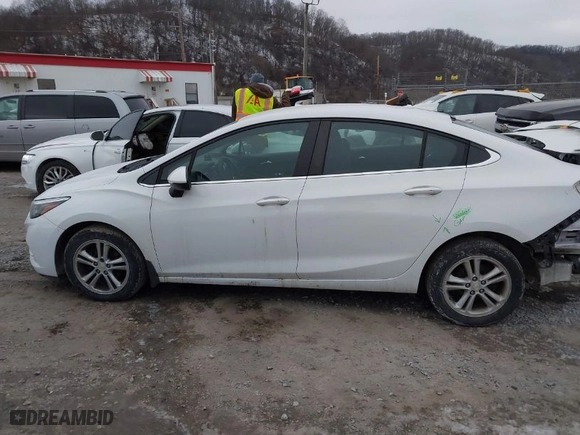2017 Chevrolet Cruze LT with VIN 1G1BE5SM9H7174488, listed as a IAAI auction lot 41406065 with 127,275 mi miles. Bid and sale history available at carsss.com. Image 15.