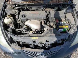 2004 Toyota Solara SE z VIN 4T1CE38P84U804445, wystawiony jako Copart lot #50579615 z przebiegiem 175 133 mil mil oraz Czysty tytuł • Clean title. Historia ofert i sprzedaży dostępna na DreamBid. Obrazek 11.