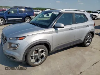 2021 Hyundai Venue SEL z VIN KMHRC8A32MU108068, wystawiony jako Copart lot #52786665 z przebiegiem 36 779 mil mil oraz Szkody całkowita. Historia ofert i sprzedaży dostępna na DreamBid. Obrazek 1.
