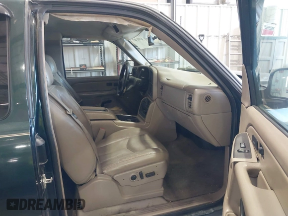 2005 Chevrolet Silverado 1500 Z71 with VIN 1GCEK19B15E272187, listed as a IAAI auction lot 42001487 with 313,138 mi miles and . Bid and sale history available at DreamBid. Image 5.