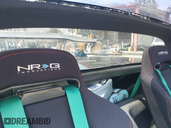 1993 Nissan 300ZX z VIN JN1RZ27H4PX001807, wystawiony jako IAAI lot #42160056 z przebiegiem 132 863 mil mil oraz . Historia ofert i sprzedaży dostępna na DreamBid. Obrazek 8.