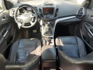 2013 Ford Escape с VIN 1FMCU0H73DUD82313, выставлен на аукционе Copart как лот 48843645 с пробегом 209 075 миль миль и Списание • Salvage title. История ставок и продаж доступна на DreamBid. Изображение 8.