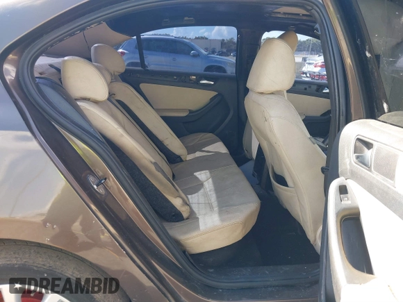 2011 Volkswagen Jetta SE with VIN 3VWDZ7AJ3BM396168, listed as a IAAI auction lot 41682745 with 127,052 mi miles and . Bid and sale history available at DreamBid. Image 8.