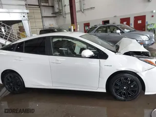 2016 Toyota Prius Four with VIN JTDKARFU2G3022921, listed as a IAAI auction lot 41714828 with 88,919 mi miles. Bid and sale history available at carsss.com. Image 12.