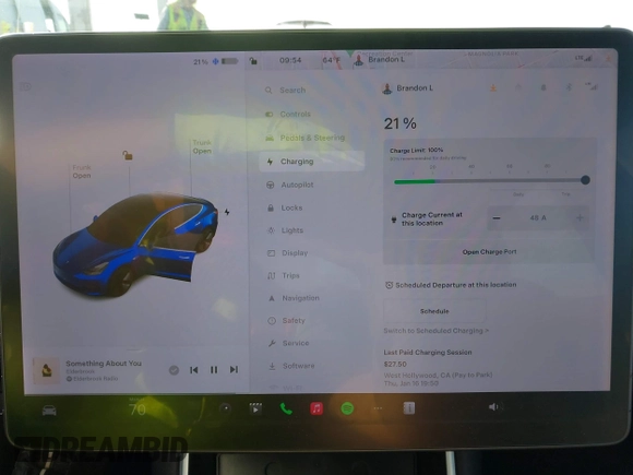 2018 Tesla Model 3 Long Range Battery z VIN 5YJ3E1EA8JF014706, wystawiony jako IAAI lot #41453650 z przebiegiem 68 037 mil mil oraz . Historia ofert i sprzedaży dostępna na DreamBid. Obrazek 17.