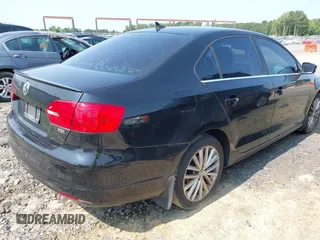 2013 Volkswagen Jetta TDI w/Premium/Nav с VIN 3VWLL7AJ1DM396749, выставлен на аукционе IAAI как лот 42403933 с пробегом 88 777 миль миль и . История ставок и продаж доступна на DreamBid. Изображение 16.