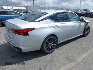 2019 Nissan Altima S z VIN 1N4BL4BVXKN313732, wystawiony jako IAAI lot #42249605 z przebiegiem 119 455 mil mil oraz . Historia ofert i sprzedaży dostępna na DreamBid. Obrazek 4.
