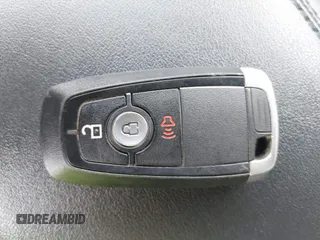 2020 Ford Edge SE z VIN 2FMPK3G92LBB16765, wystawiony jako IAAI lot #42413763 z przebiegiem 99 058 mil mil oraz . Historia ofert i sprzedaży dostępna na DreamBid. Obrazek 11.