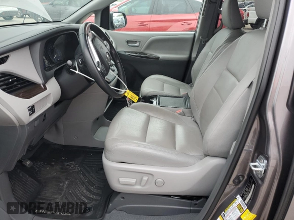 2019 Toyota Sienna XLE Auto Access Seat with VIN 5TDYZ3DC1KS015587, listed as a Copart auction lot 51951995 with 77,415 mi miles and Salvage Title. Bid and sale history available at carsss.com. Image 7.