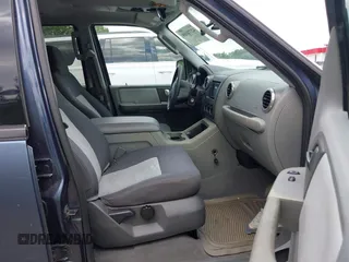 2004 Ford Expedition XLT with VIN 1FMPU16W54LA01276, listed as a IAAI auction lot 42776189 with 117,070 mi miles and . Bid and sale history available at DreamBid. Image 5.