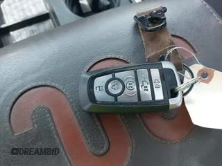 2017 Ford F-250 Lariat с VIN 1FT7W2B62HEC47187, выставлен на аукционе IAAI как лот 42558367 с пробегом 123 340 миль миль и . История ставок и продаж доступна на DreamBid. Изображение 11.