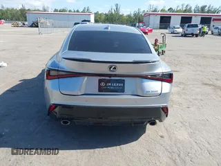 2024 Lexus IS 350 F Sport z VIN JTHGZ1B25R5078605, wystawiony jako IAAI lot #42130150 z przebiegiem 10 540 mil mil oraz . Historia ofert i sprzedaży dostępna na DreamBid. Obrazek 16.