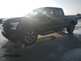 2015 Ford F-150 XLT w/HD Payload Pkg with VIN 1FTFW1EG3FFB43308, listed as a Copart auction lot 44330625 with 223,203 mi miles and Clean Title. Bid and sale history available at carsss.com. Image 1.