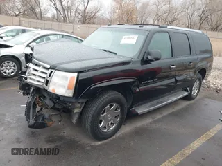 2005 Cadillac Escalade ESV z VIN 3GYFK66N55G236991, wystawiony jako IAAI lot #41506682 z przebiegiem 230 439 mil mil oraz . Historia ofert i sprzedaży dostępna na DreamBid. Obrazek 17.