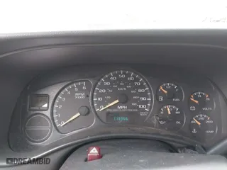 2001 Chevrolet Tahoe LT with VIN 1GNEC13T21R211052, listed as a IAAI auction lot 41666765 with 113,366 mi miles. Bid and sale history available at carsss.com. Image 7.
