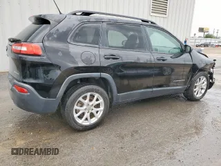 2017 Jeep Cherokee Sport with VIN 1C4PJLAB2HW640765, listed as a Copart auction lot 63521905 with 83,754 mi miles and Clean title. Bid and sale history available at DreamBid. Image 3.