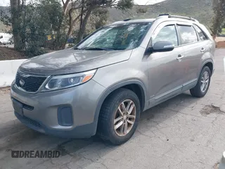 2015 Kia Sorento LX with VIN 5XYKTDA79FG584016, listed as a IAAI auction lot 41703361 with 123,265 mi miles. Bid and sale history available at carsss.com. Image 17.