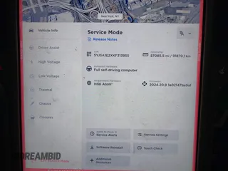 2019 Tesla Model S 75D z VIN 5YJSA1E2XKF313955, wystawiony jako IAAI lot #41658345 z przebiegiem 57 085 mil mil oraz . Historia ofert i sprzedaży dostępna na DreamBid. Obrazek 7.
