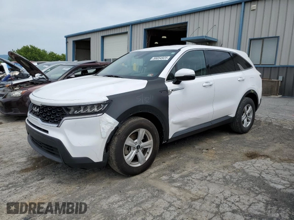 2022 Kia Sorento LX z VIN 5XYRG4LC0NG103579, wystawiony jako Copart lot #58054925 z przebiegiem 101 407 mil mil oraz Szkoda całkowita • Salvage title. Historia ofert i sprzedaży dostępna na DreamBid. Obrazek 1.