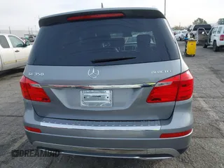 2015 Mercedes-Benz GL-Class GL 350 BlueTEC with VIN 4JGDF2EE8FA543336, listed as a IAAI auction lot 41049984 with 103,368 mi miles. Bid and sale history available at carsss.com. Image 17.