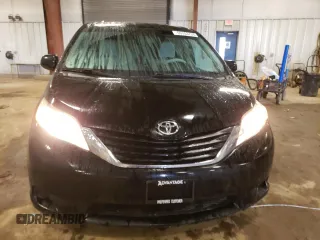2011 Toyota Sienna LE AAS with VIN 5TDKK3DC7BS020366, listed as a Copart auction lot 55753755 with 234,851 mi miles and Clean Title. Bid and sale history available at DreamBid. Image 5.