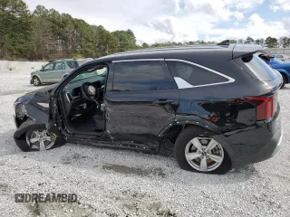 2024 Kia Sorento LX z VIN 5XYRG4JC7RG289095, wystawiony jako Copart lot #48790685 z przebiegiem 17 446 mil mil oraz Szkoda całkowita • Salvage title. Historia ofert i sprzedaży dostępna na DreamBid. Obrazek 2.