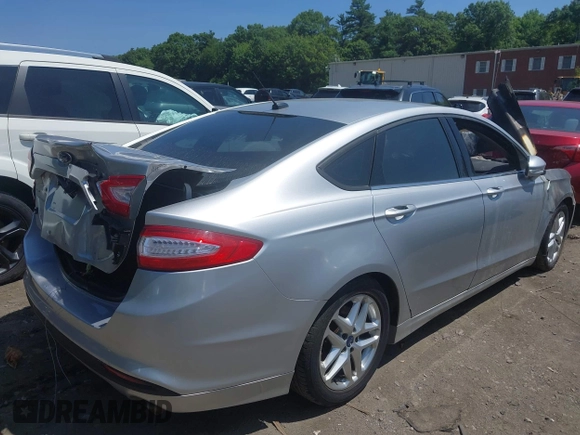 2013 Ford Fusion SE with VIN 3FA6P0HR7DR299667, listed as a IAAI auction lot 42422027 with Not provided miles and . Bid and sale history available at DreamBid. Image 4.